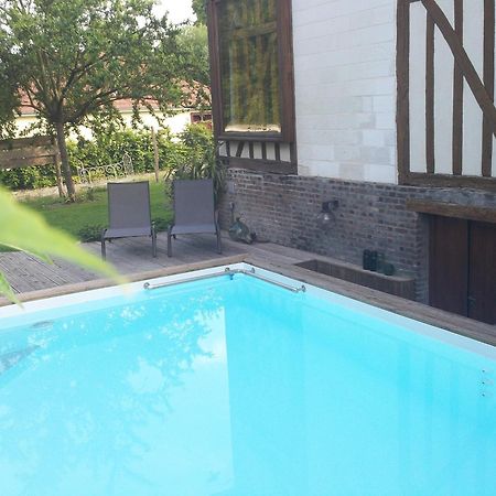 Sous Les Toits Bed & Breakfast Dosches Exterior photo